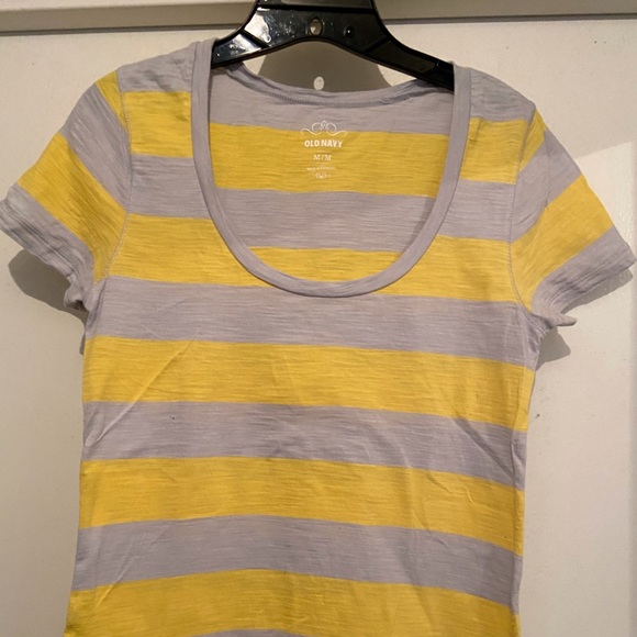 Old Navy T-Shirt - Picture 1 of 1